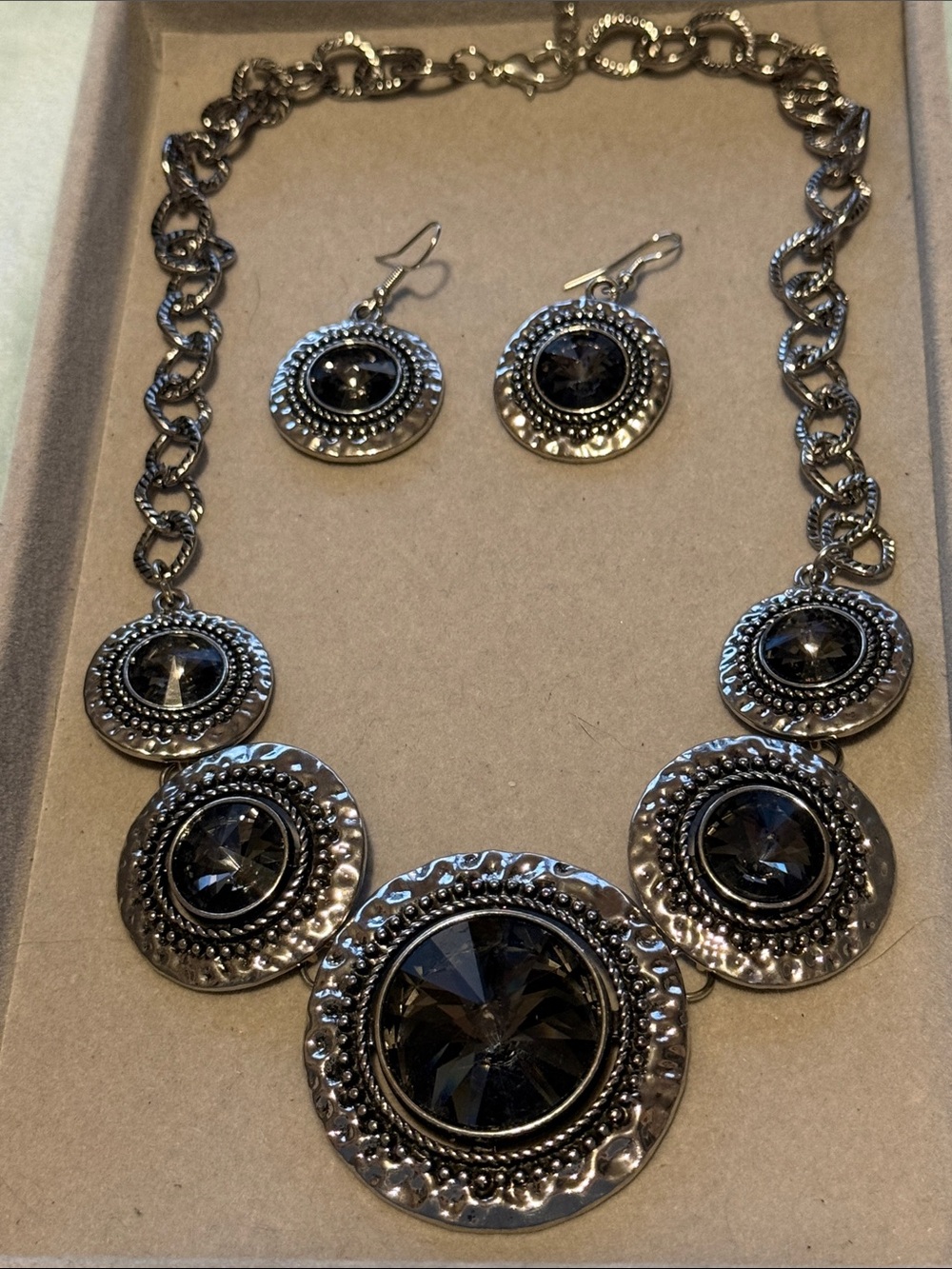 Classic Gunmetal Circle Pendant Necklace & Earring Set